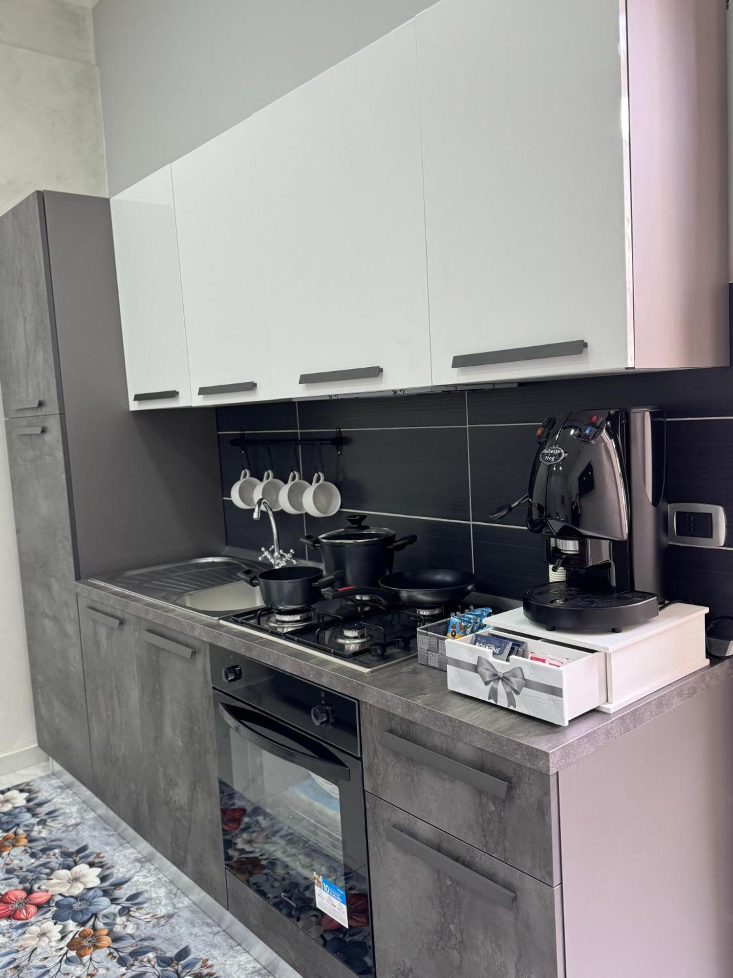 Vesuvius House Apartment เนเปิลส์ ภายนอก รูปภาพ