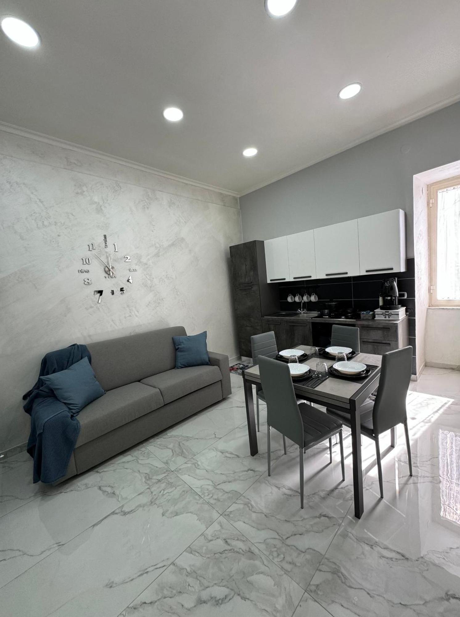 Vesuvius House Apartment เนเปิลส์ ภายนอก รูปภาพ