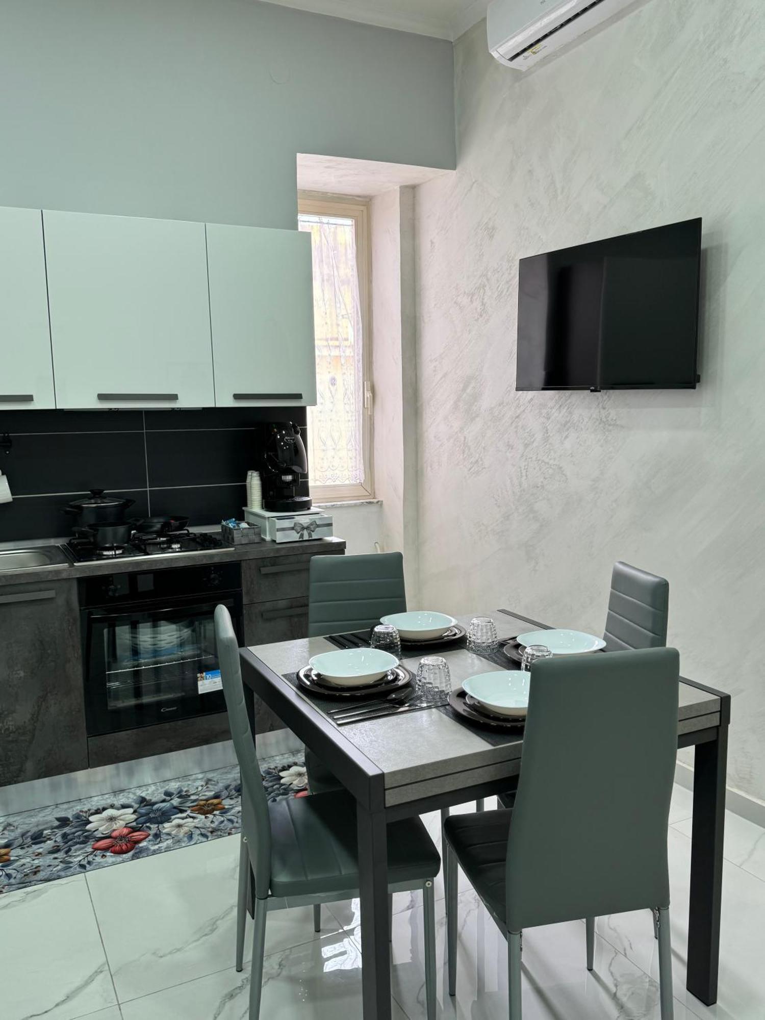 Vesuvius House Apartment เนเปิลส์ ภายนอก รูปภาพ